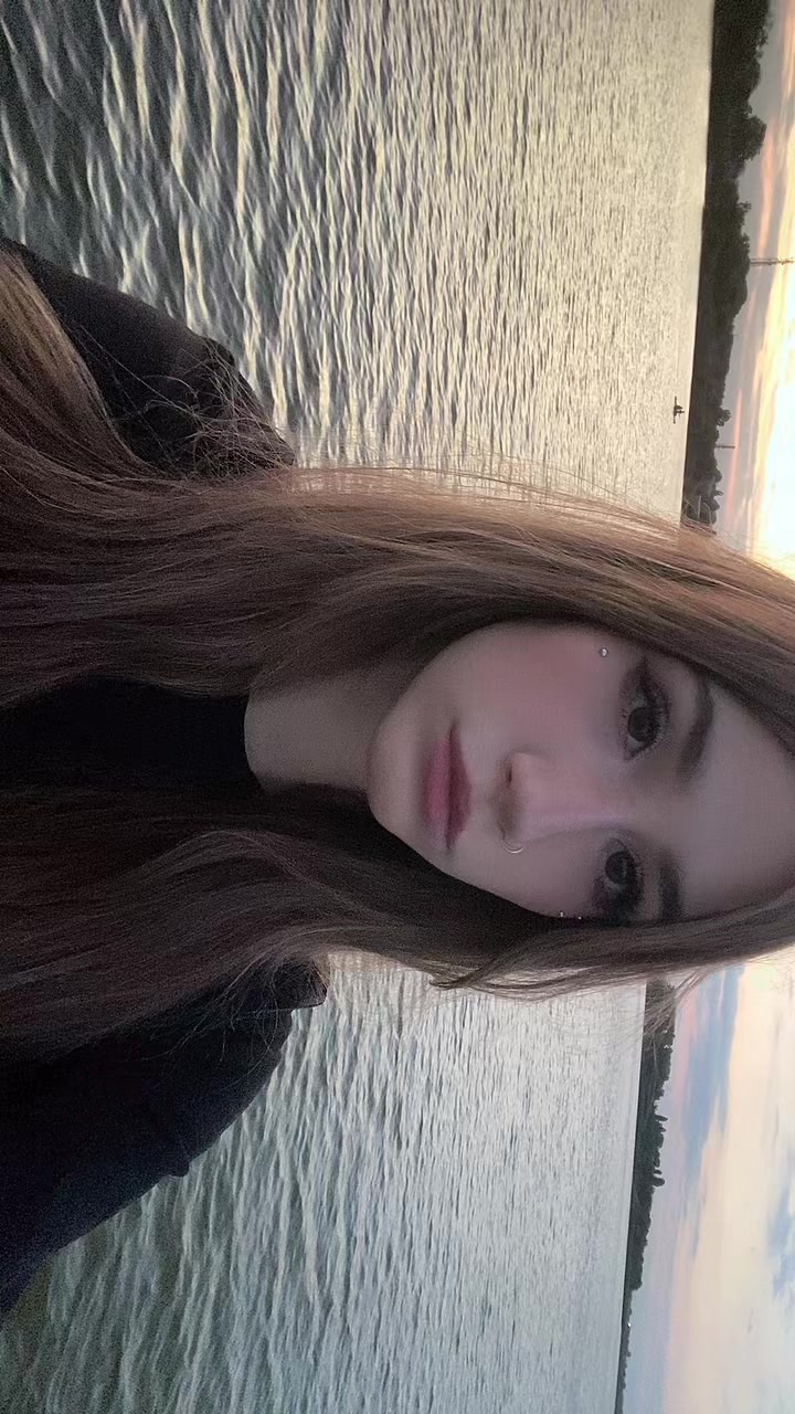@дэмочка🪽