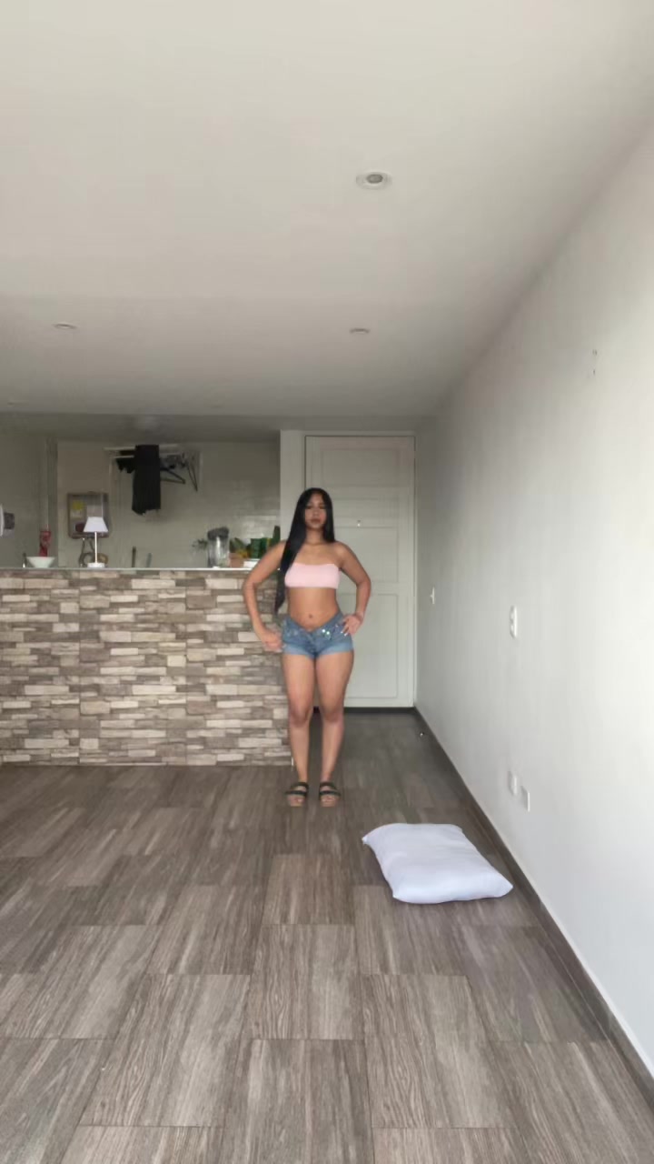 @Lia Alvarez