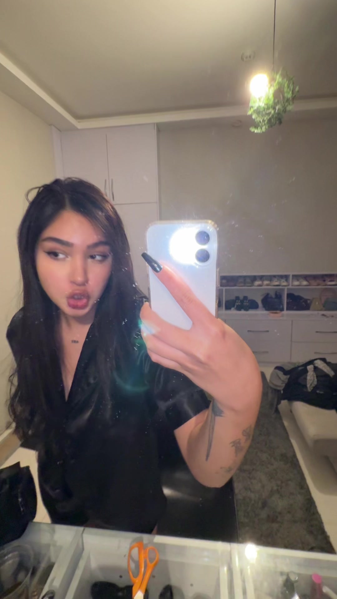 @negin