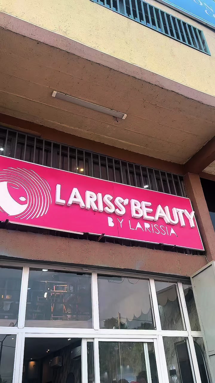 @LARISS' BEAUTY