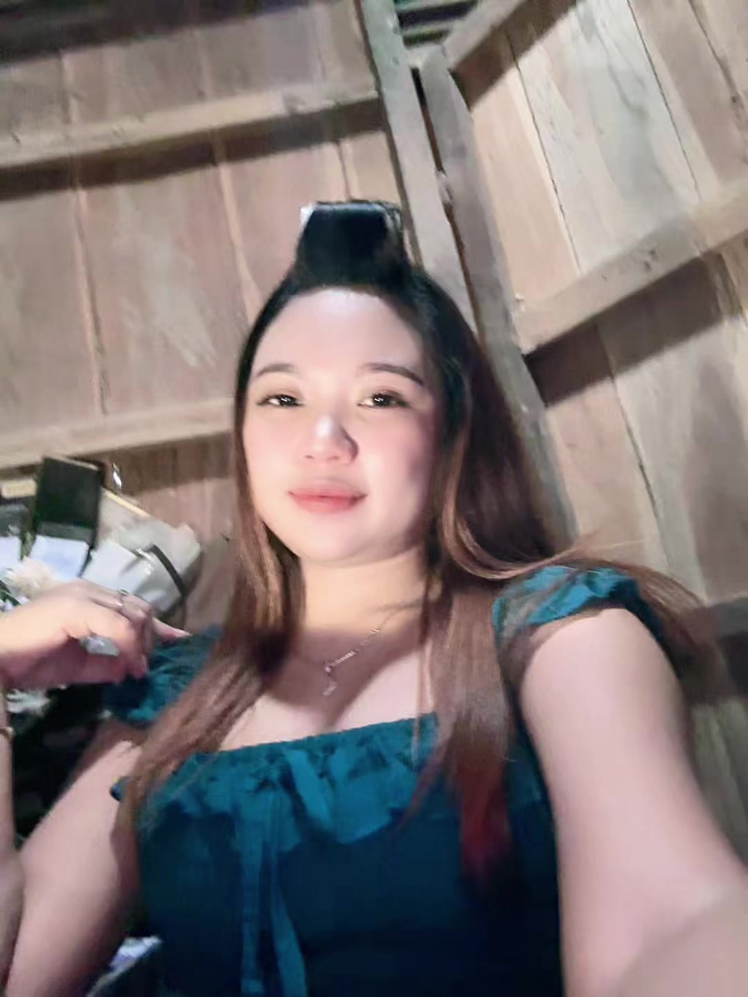 @Dewi Tari