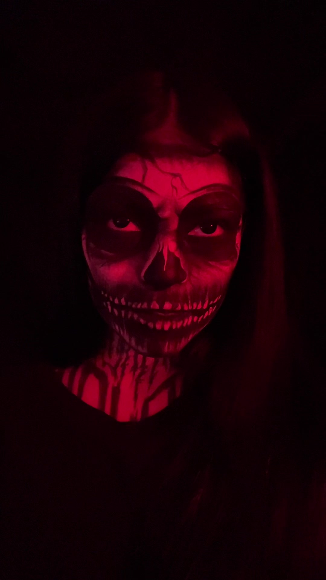 @FREAKSHOW KEEZH🦇