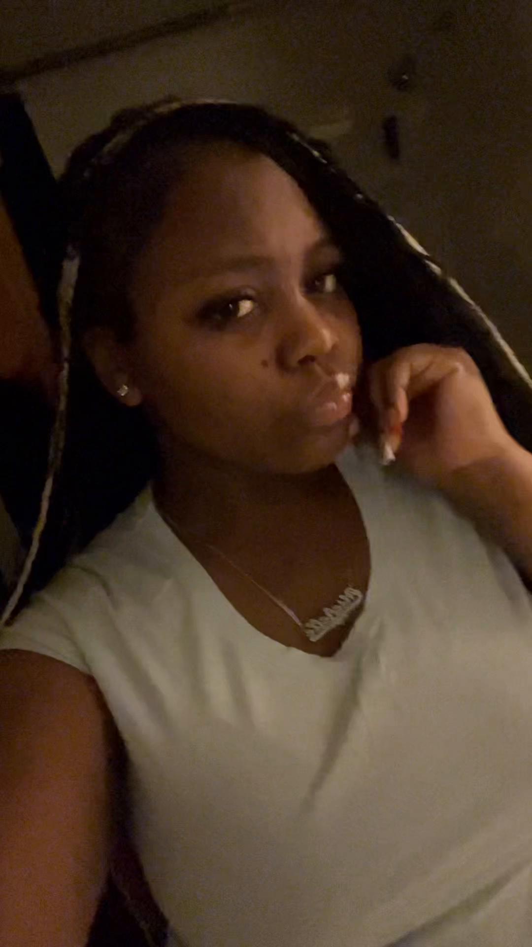 @checkonchelle