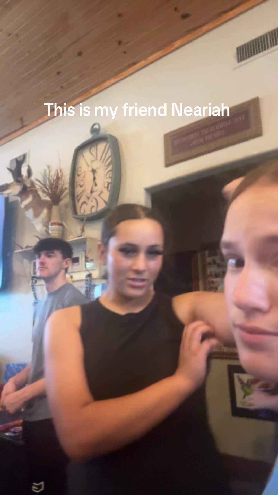 @neariahrosalina