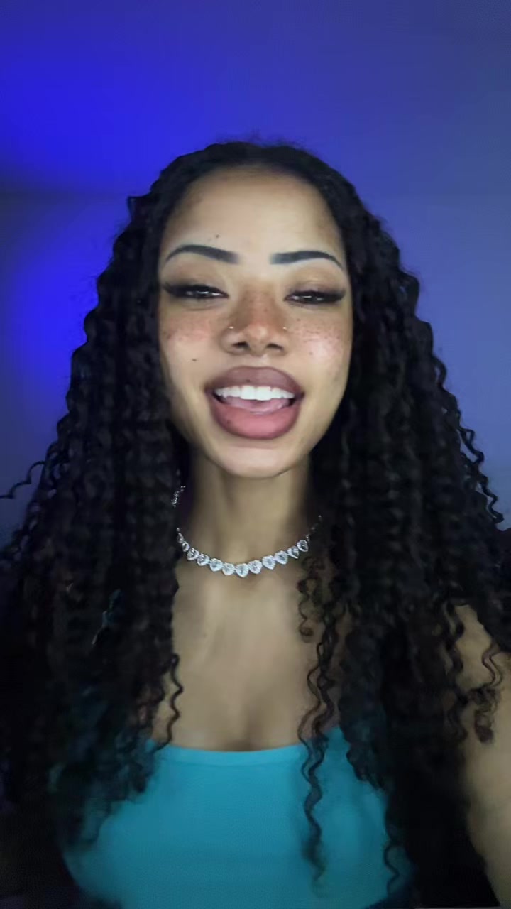 @prettyandmysterious_