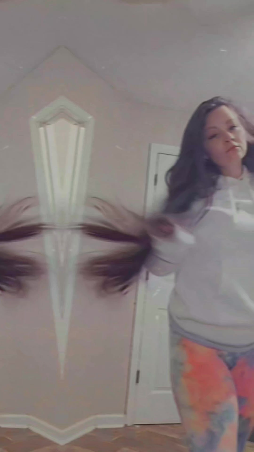 @AnnaNicholebby