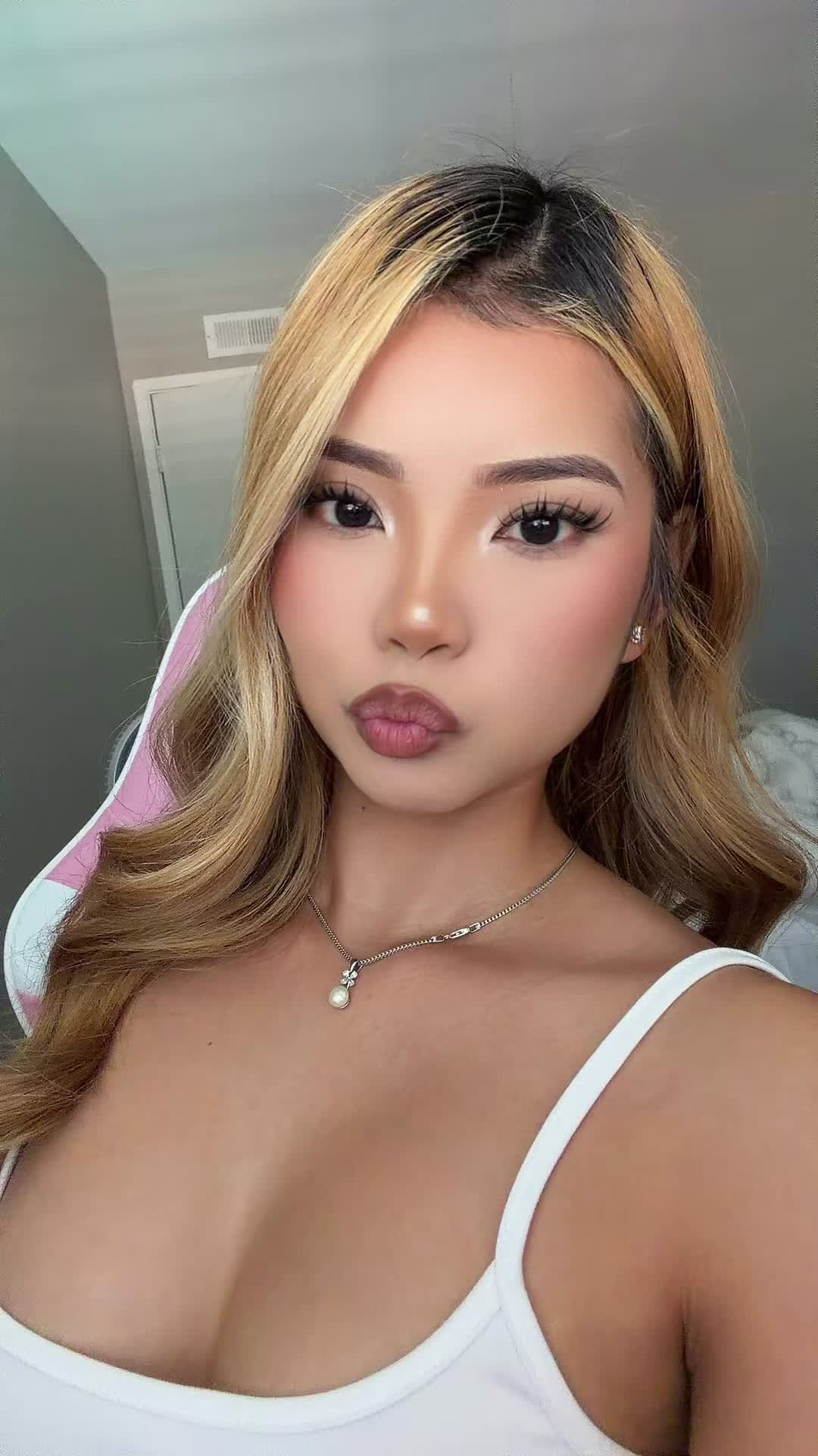 @xoli6nn