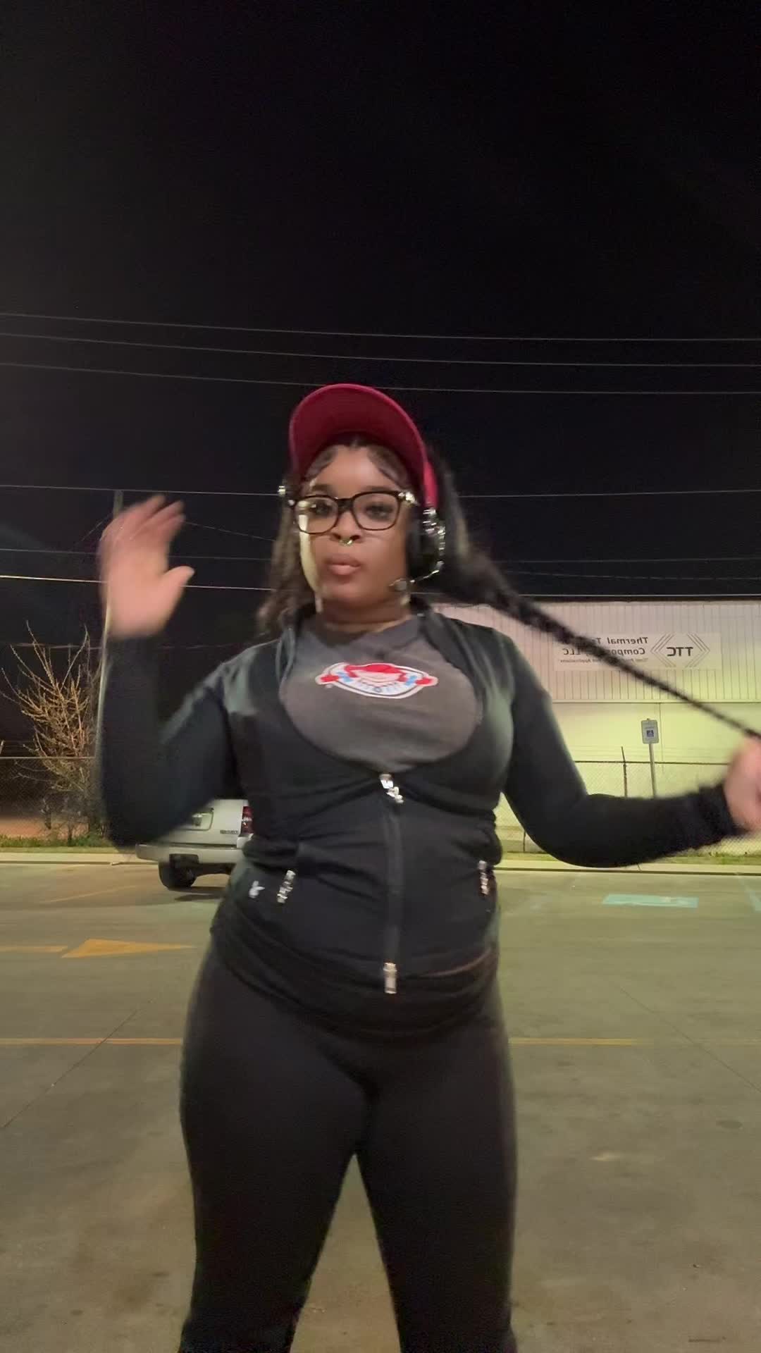 @kyiahlanea