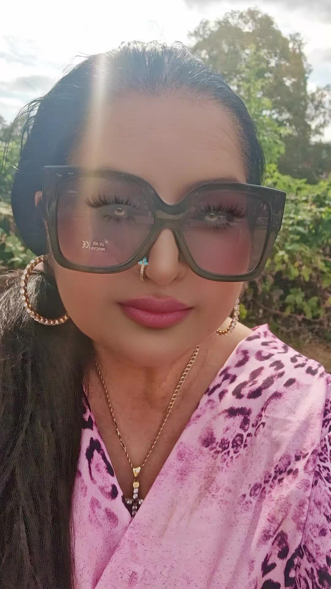 @Suzani💗