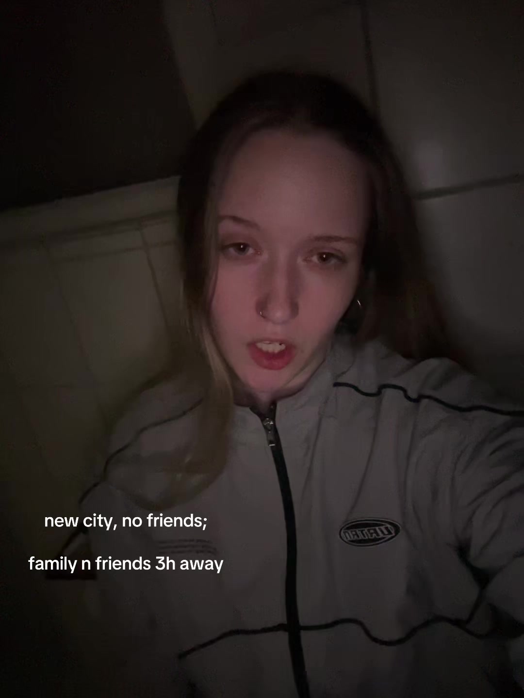 @️