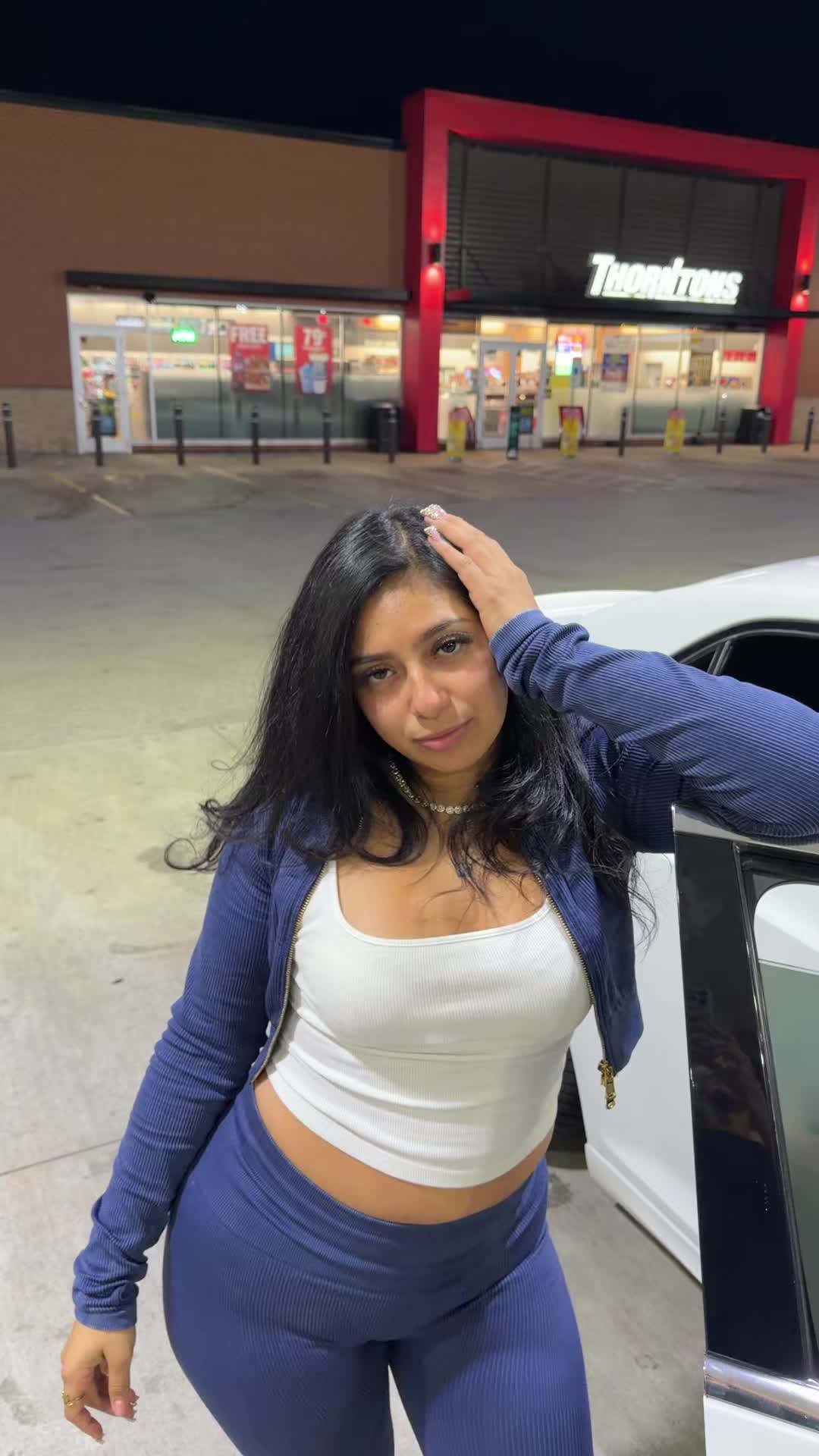 @lili2legit