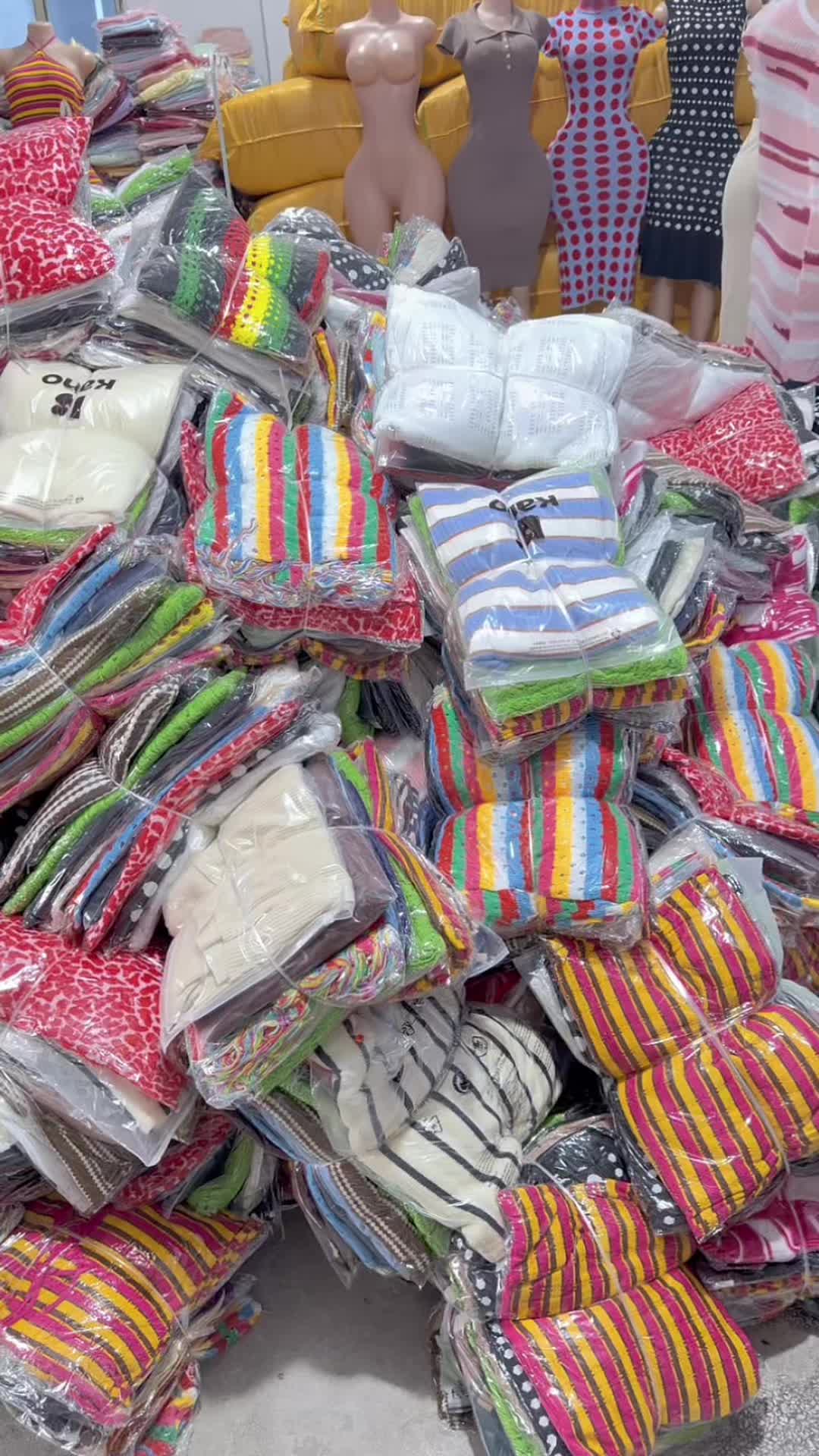 @Clothing-Jerny_Lee