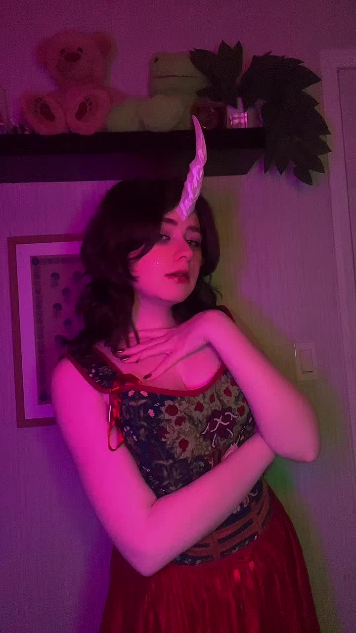 @BeccaVoid