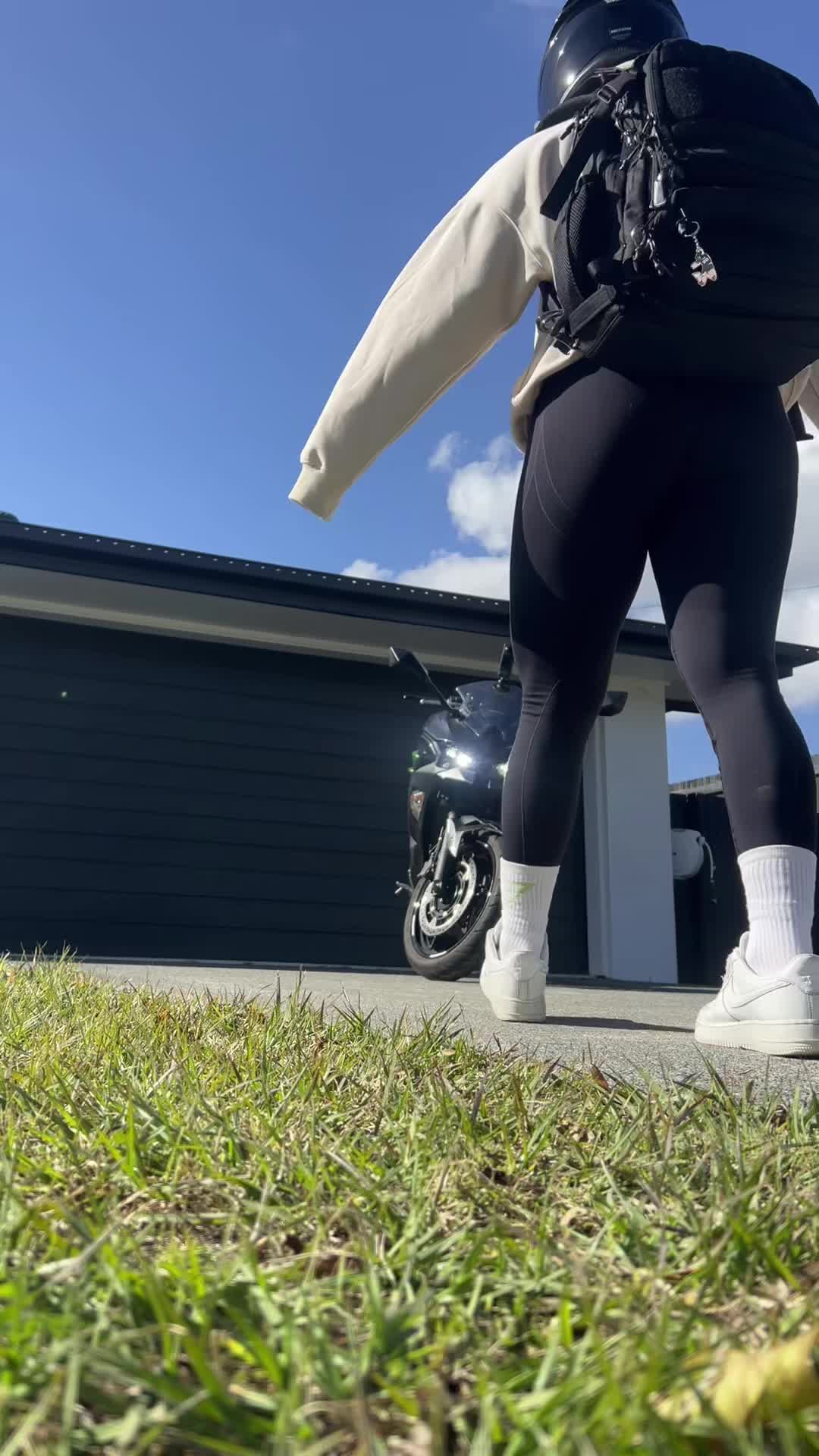 @habibti_biker