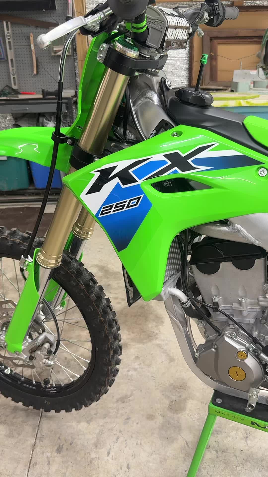 @ThatKawasakiKX250