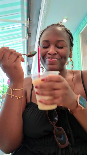 @Ayo | vibes, bites, & flights