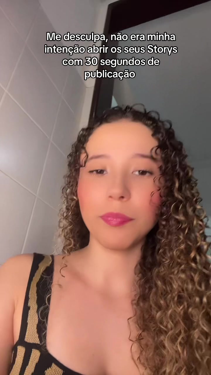 @larissathayná