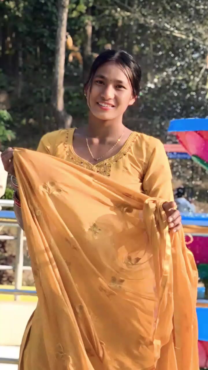 @Sabina Tharu