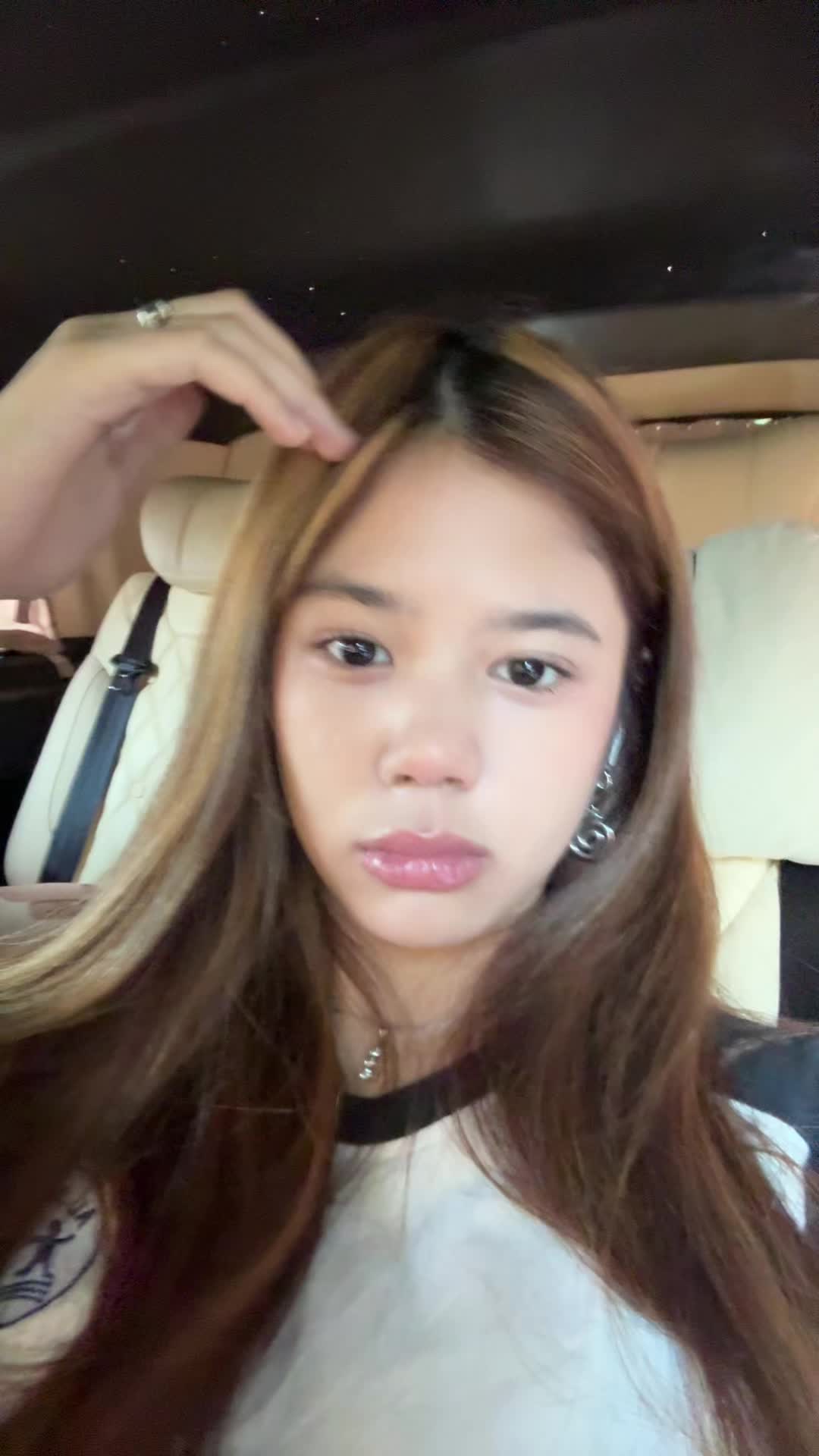 @ツ
