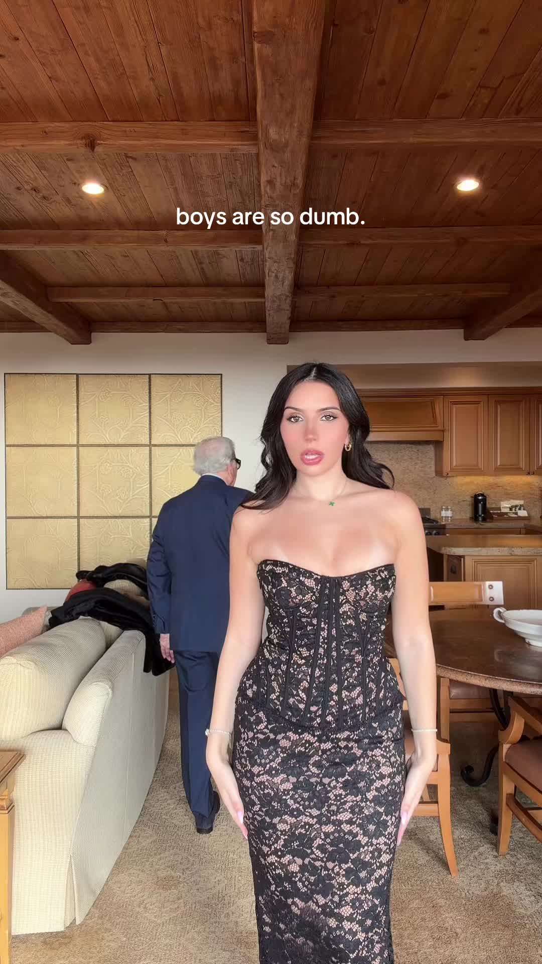 @ISABELLA ALCAINO
