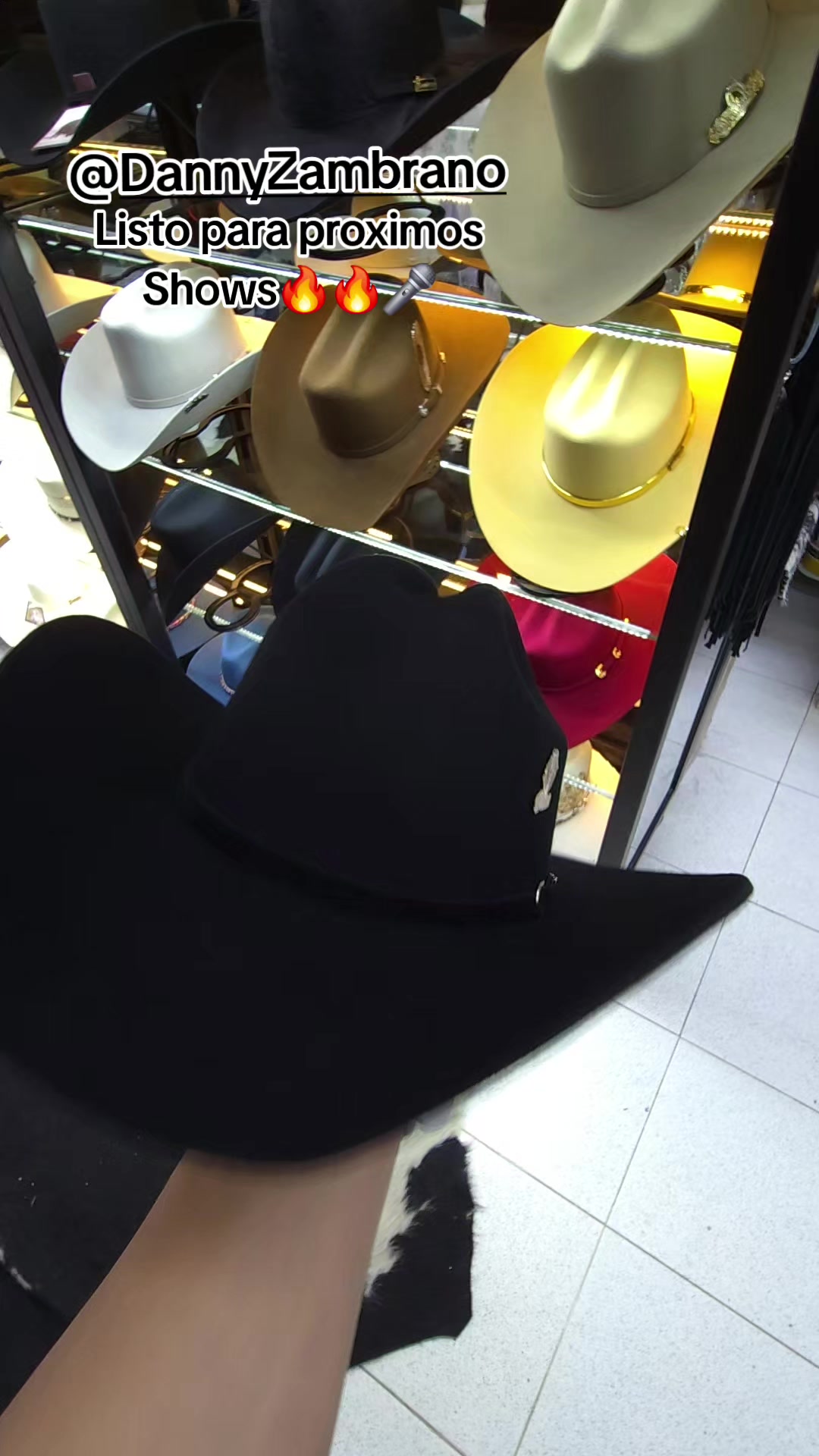 @Sombreros Dluna