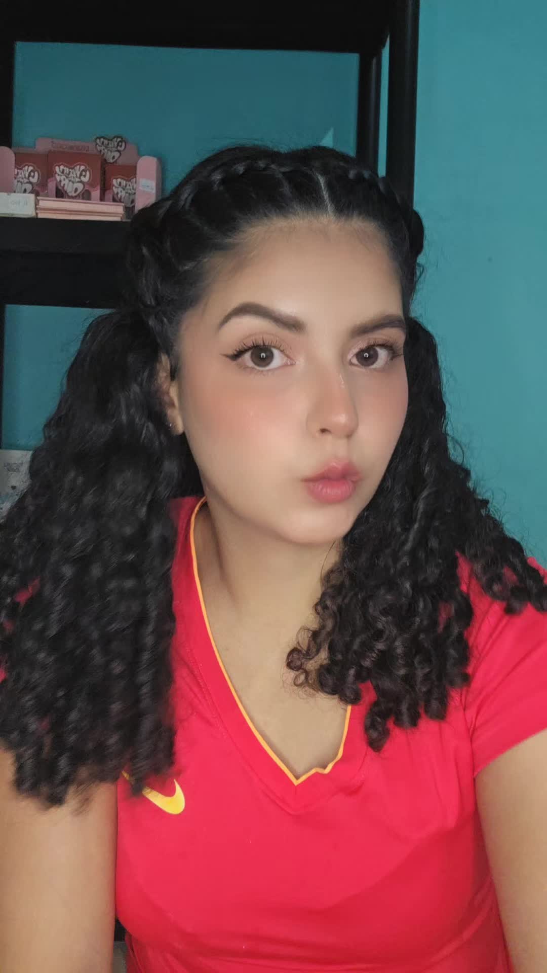 @Kerlyn_ Rojas