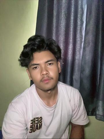 @Junn