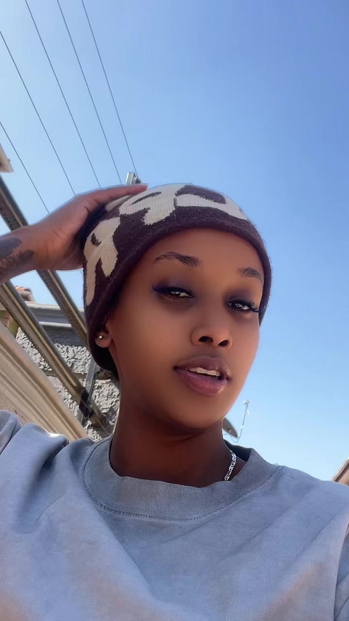 @LOVER🦋🤍