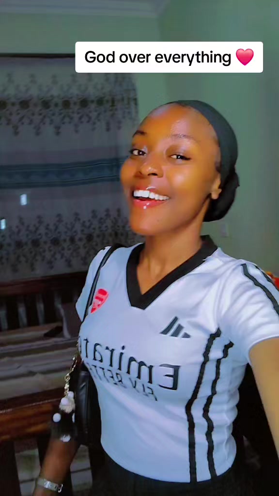 @Tess🖤254