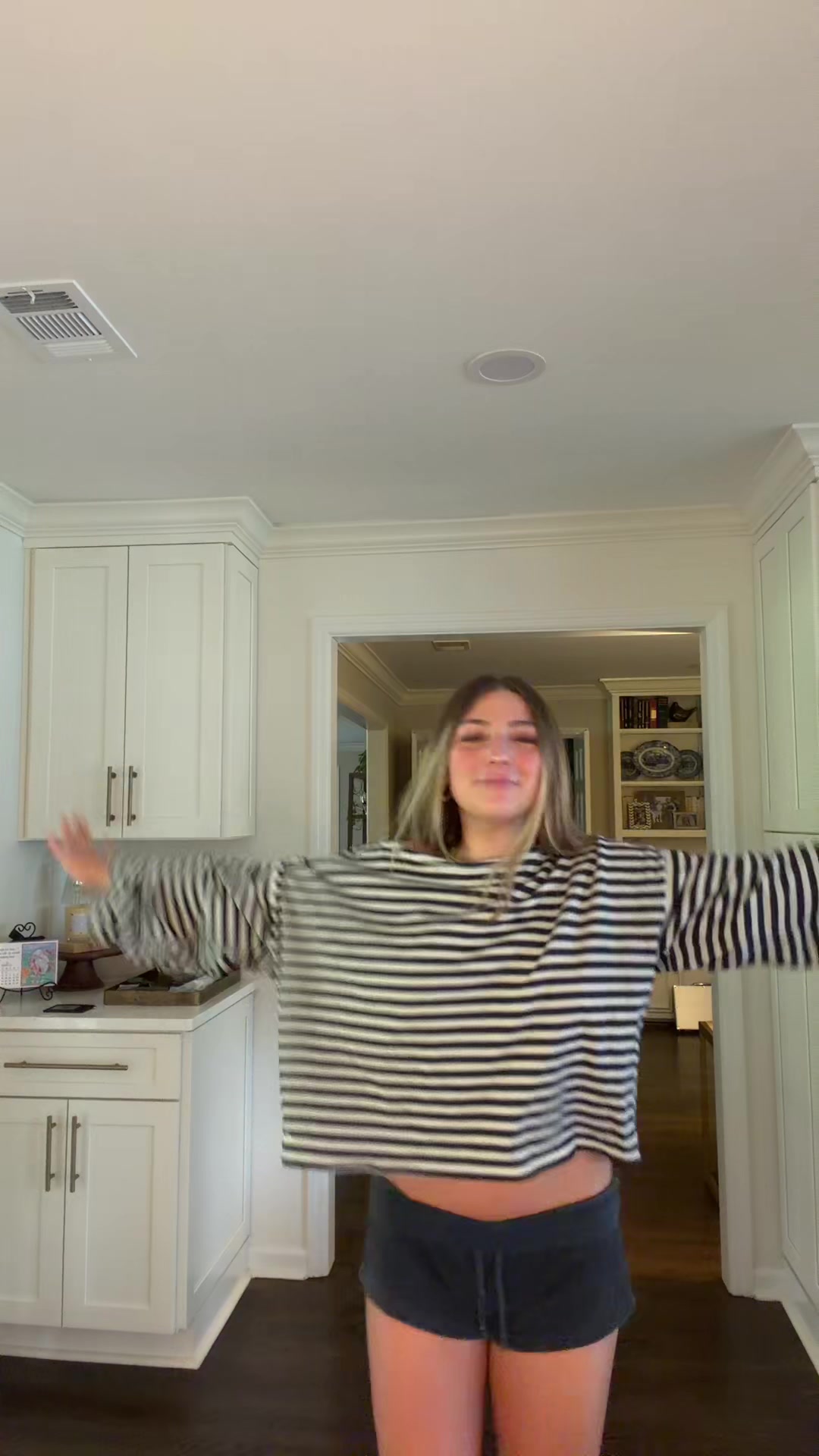 @charkbitee