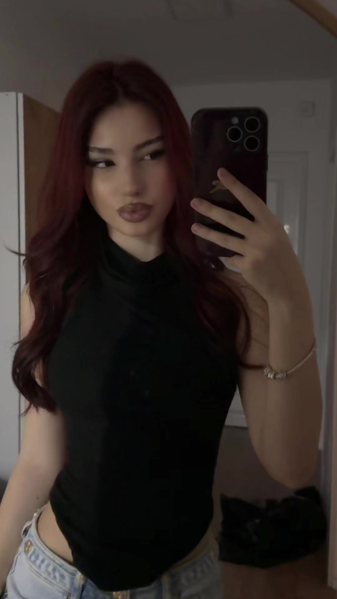 @🪬