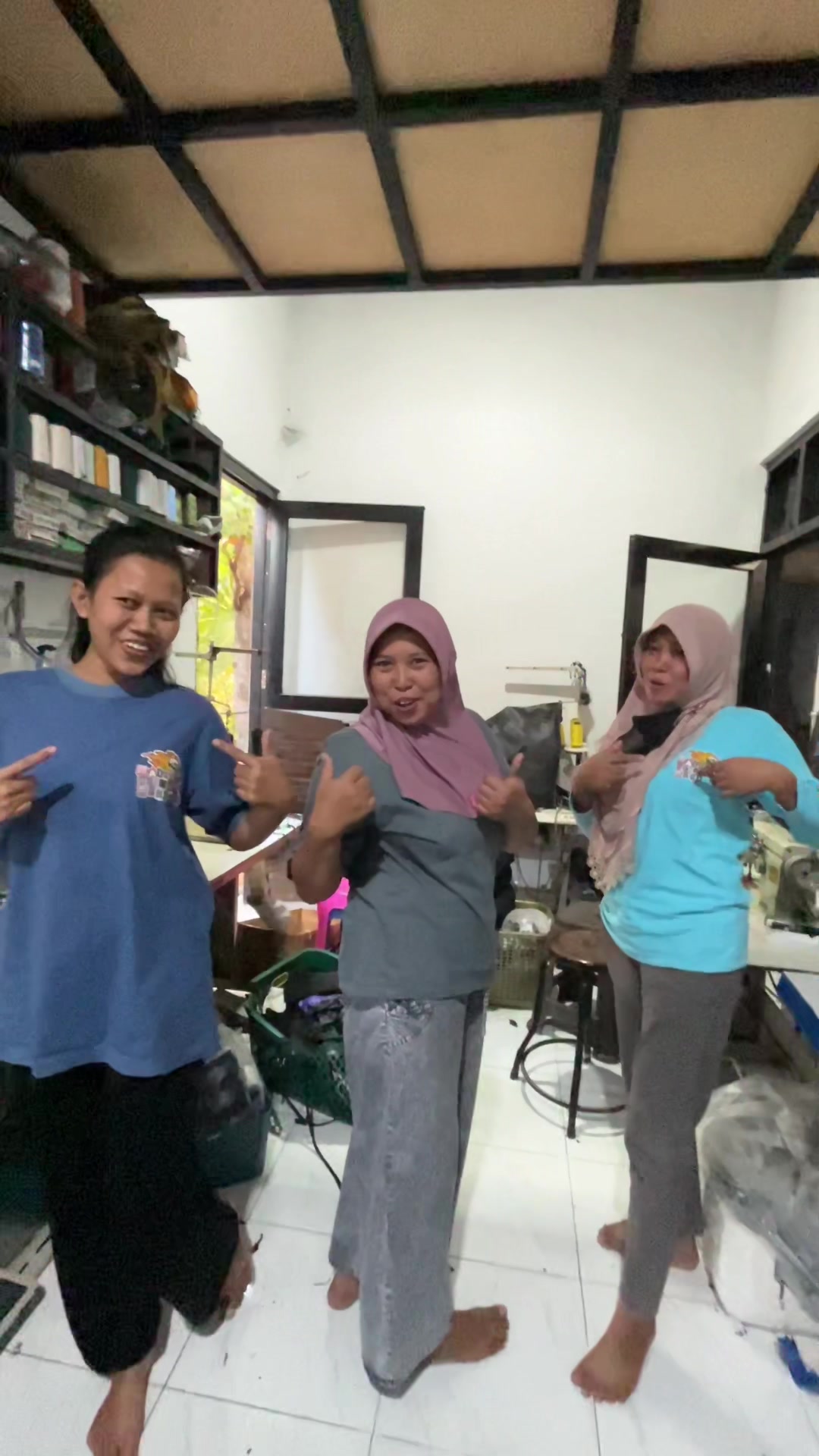 @Merd Studio | Clothing Maker