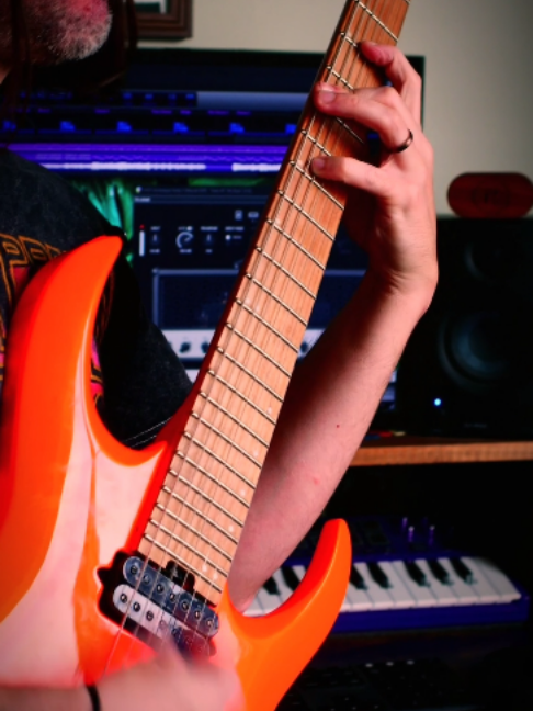 @Taylor Aguirre | Guitarist ஃ
