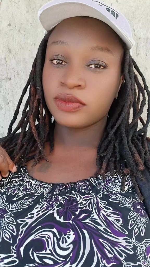 @Junitah M