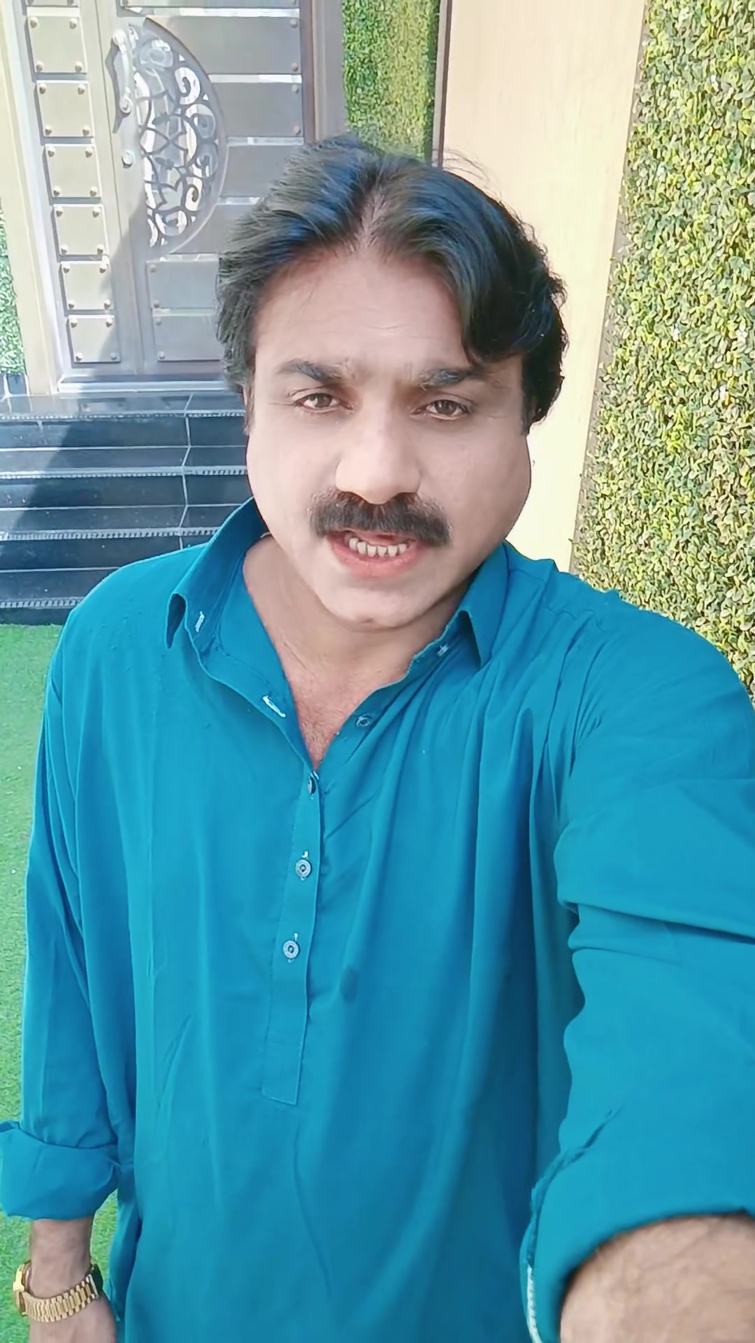 @Huzoor Bux Khoso