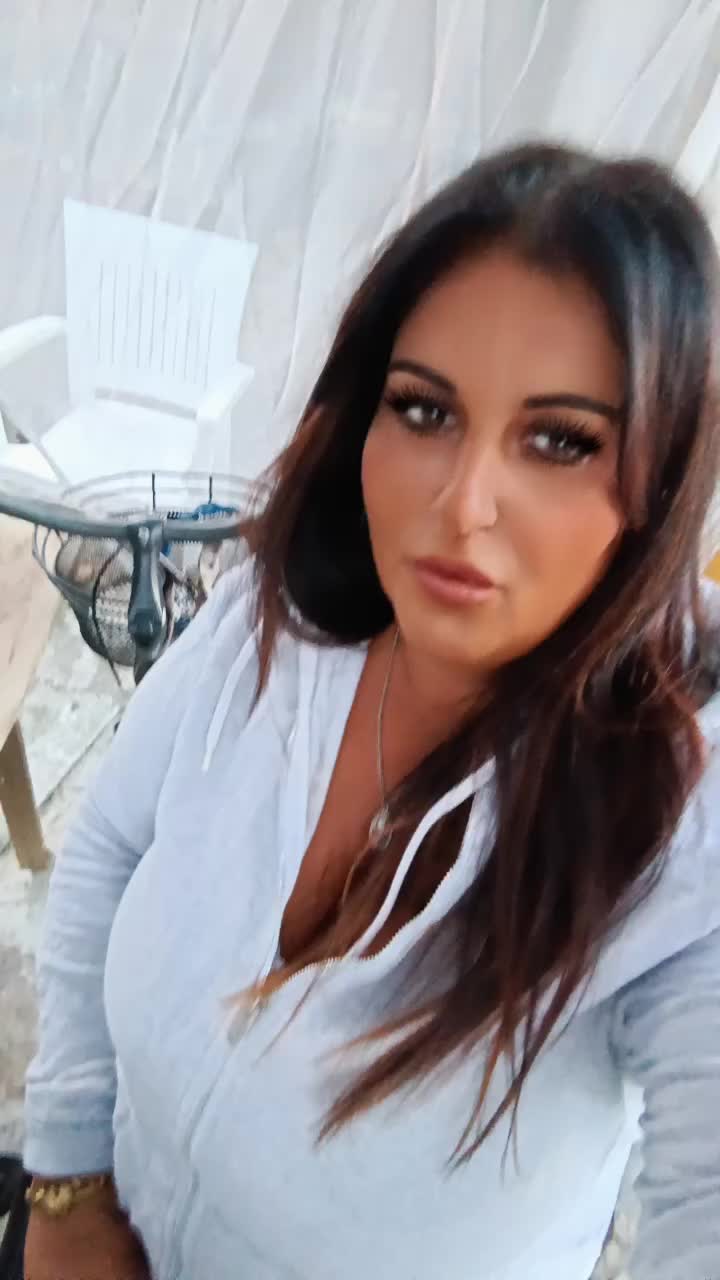@Silvia🩵