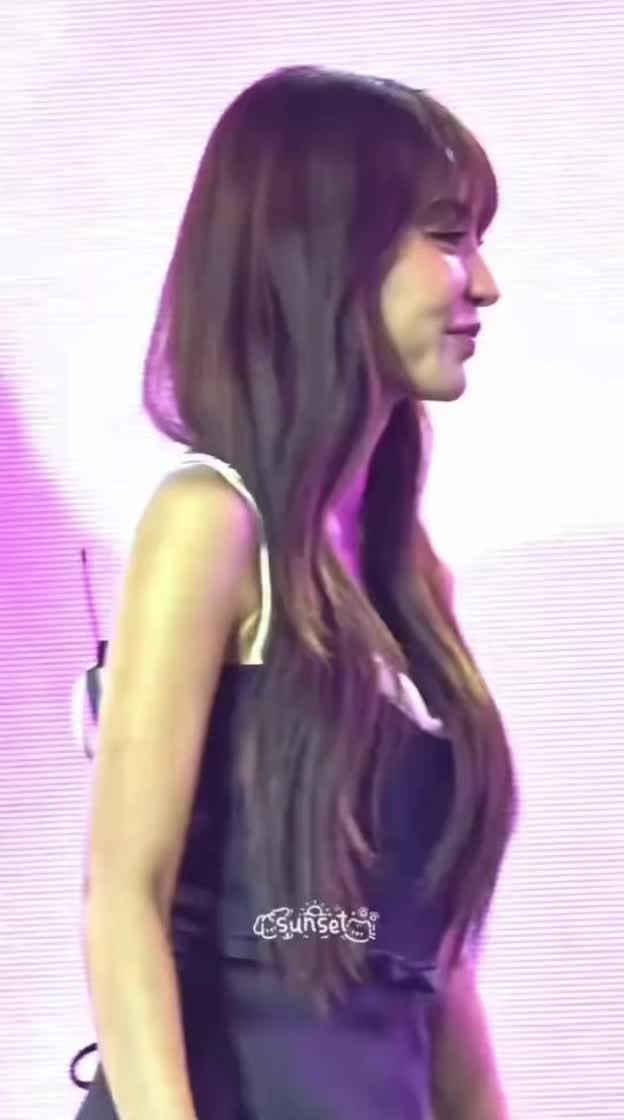 @.gloomysleepymai