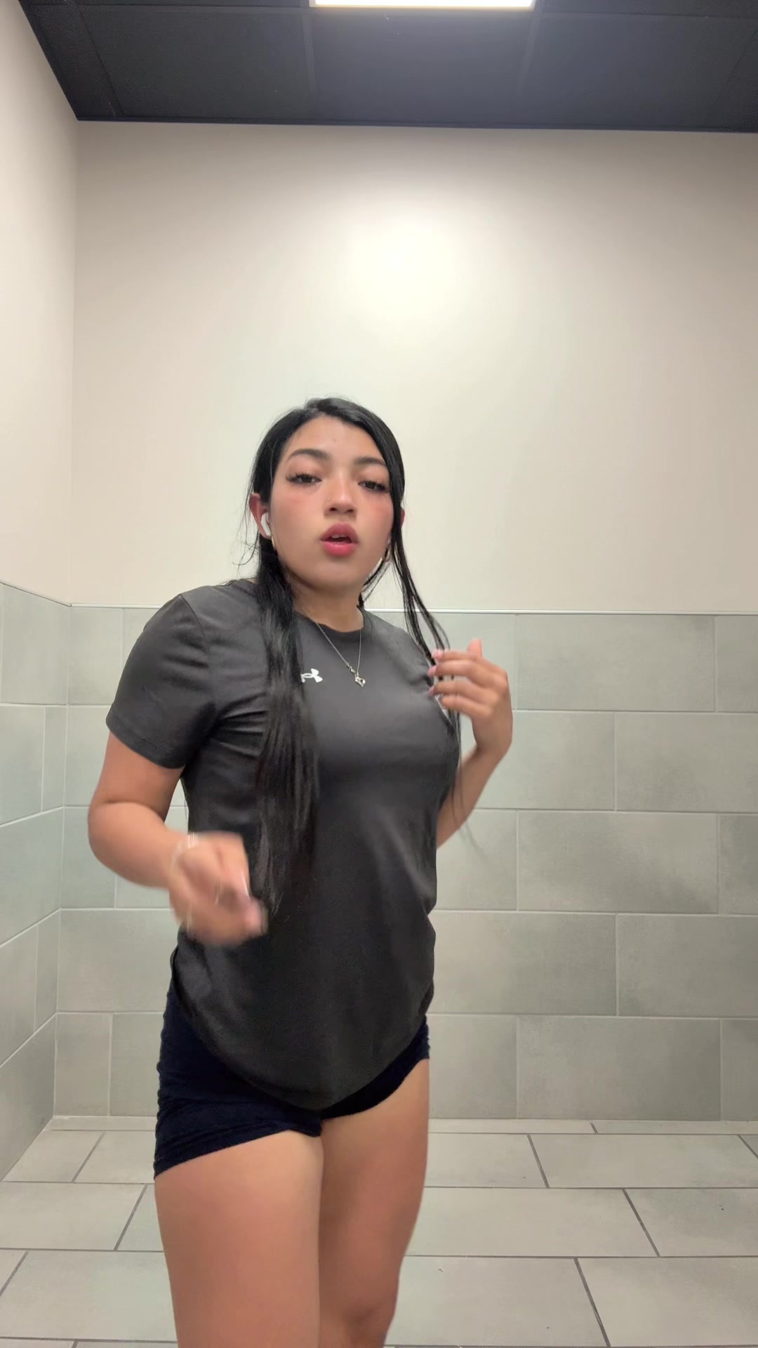 @Lupi🫦🇭🇳🥀