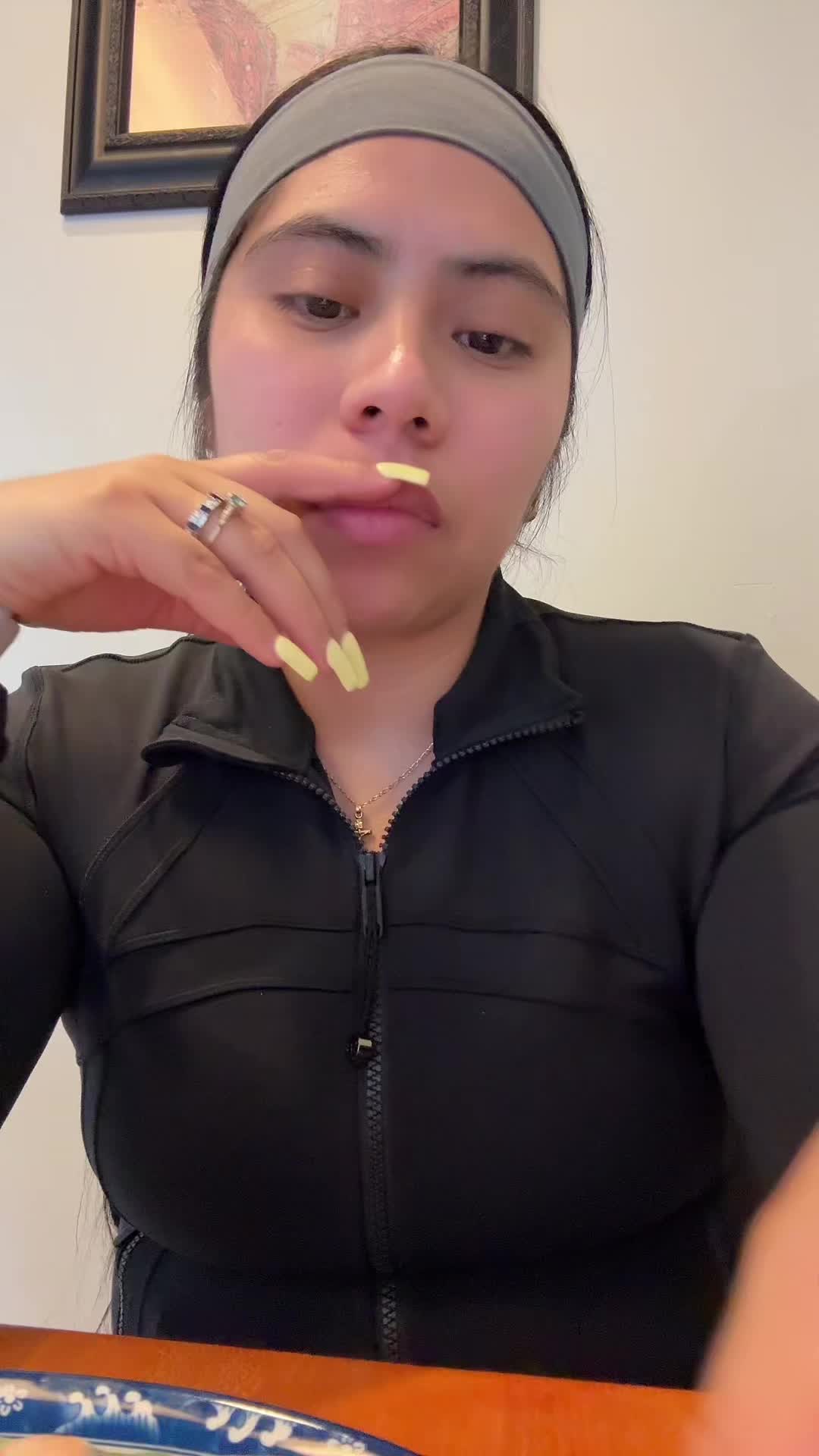 @Alondra Sol&iacute;s
