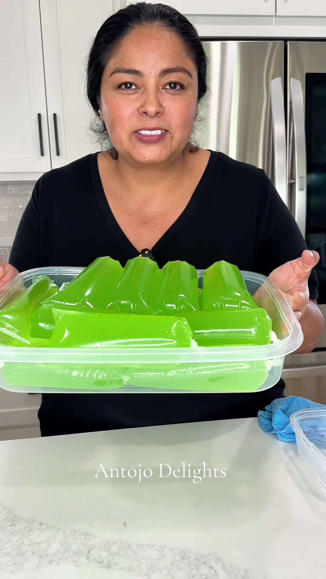 @AntojoDelights