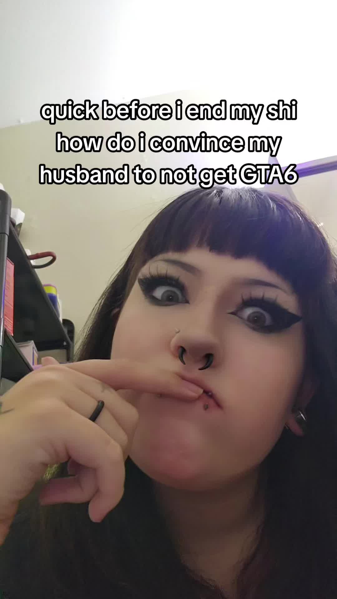 @V4MPY