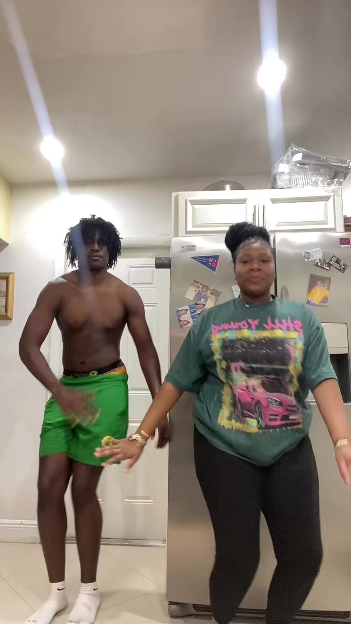 @zoeee
