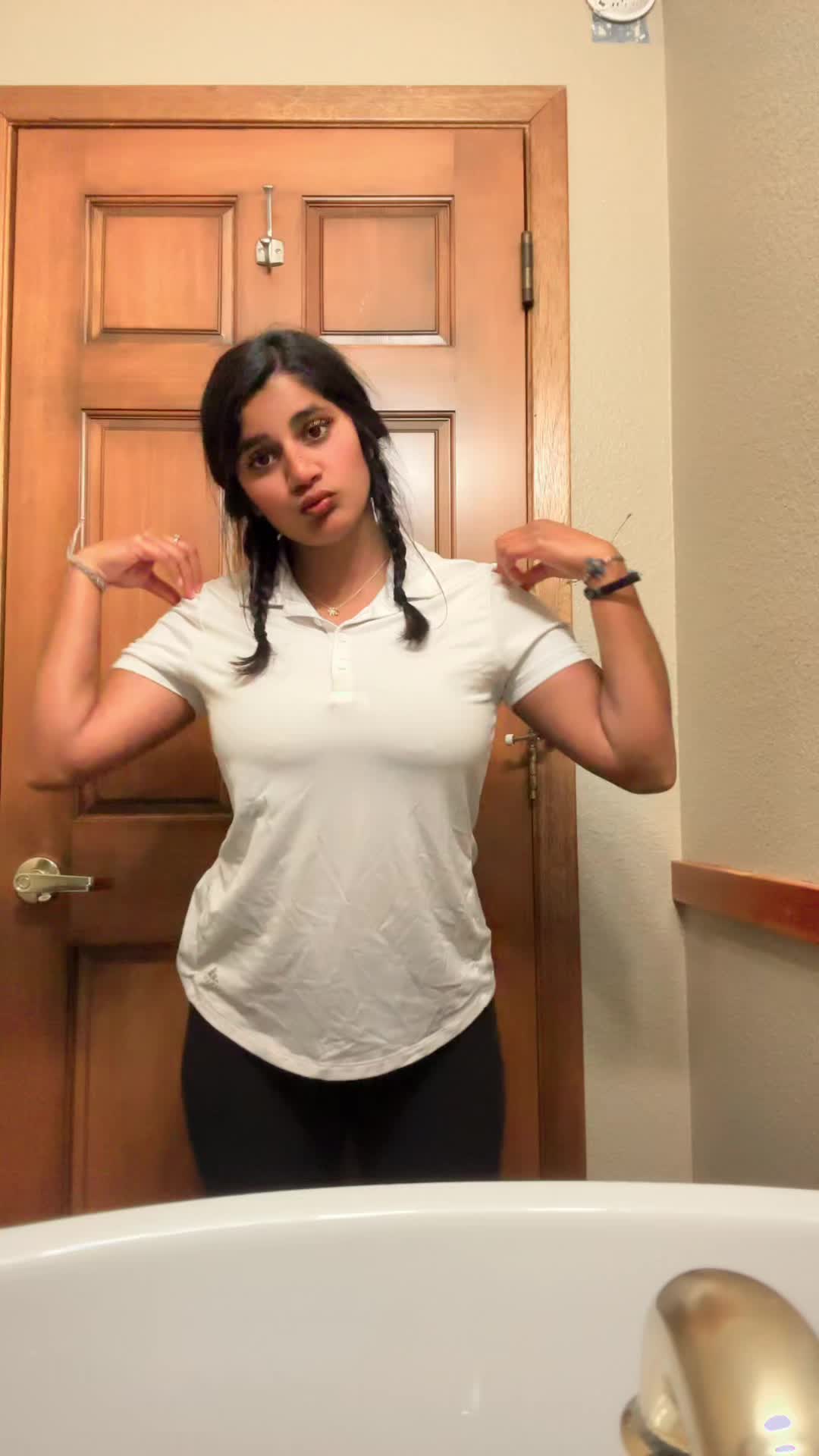 @Bhahawttie