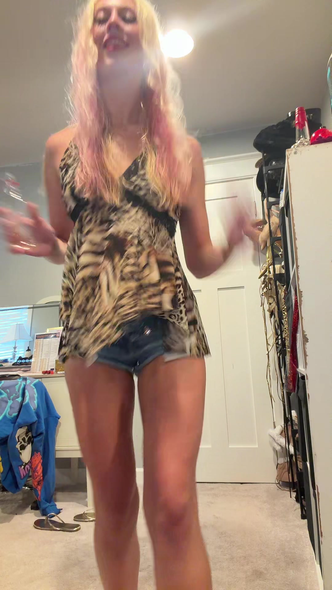 @Liv