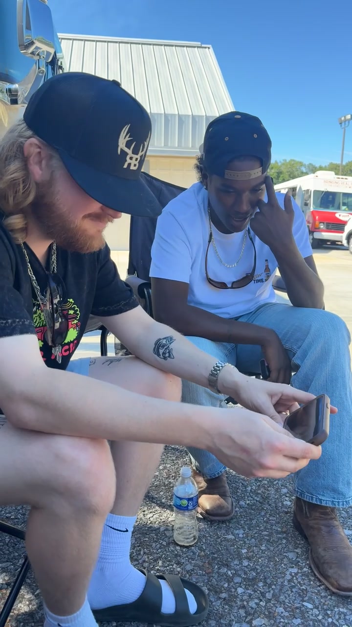 @Country82