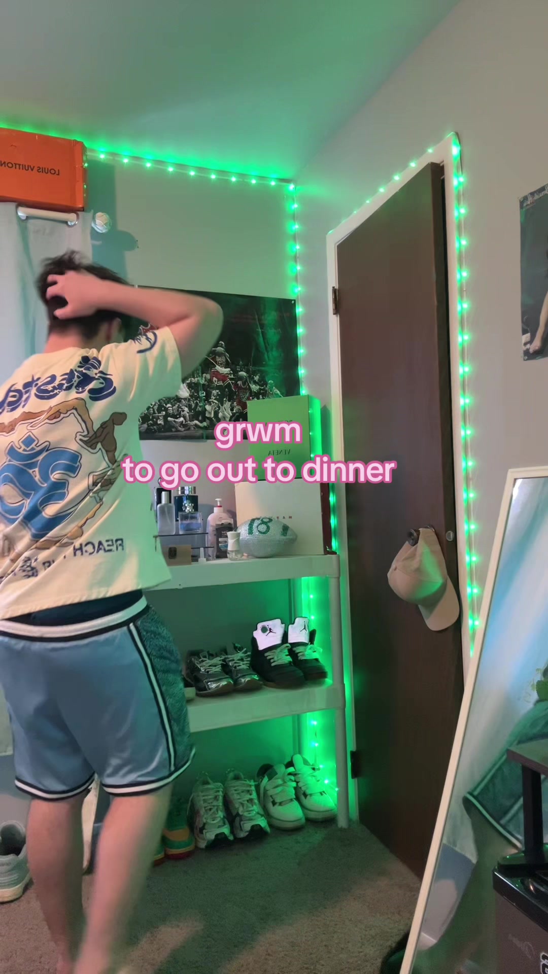 @Tray