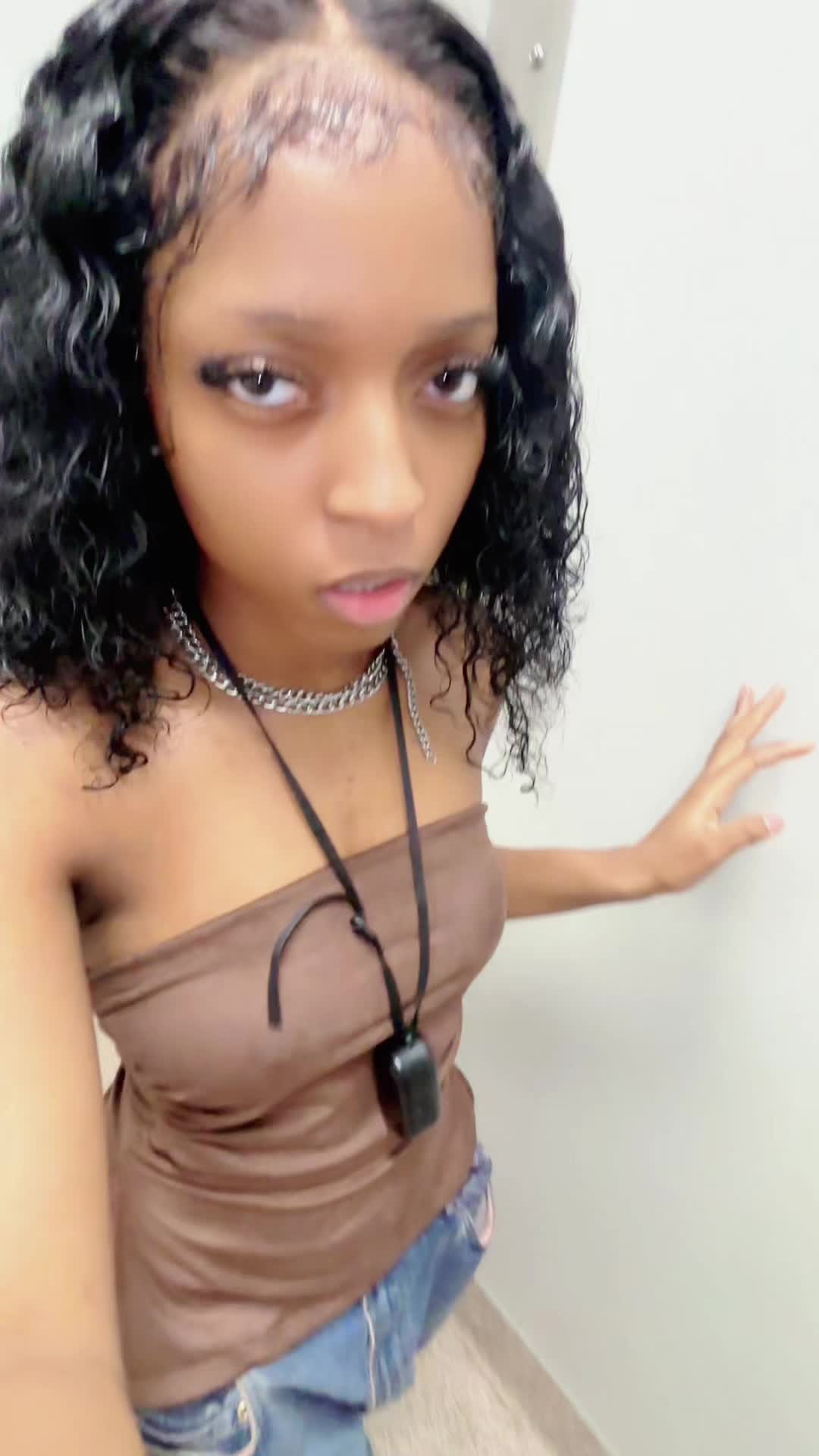 @succubxtch
