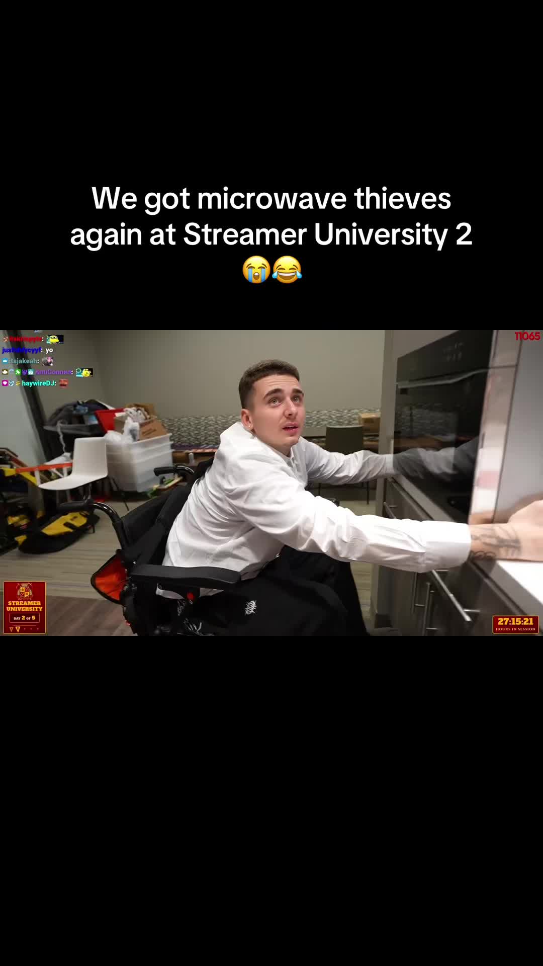@Beezinthechat