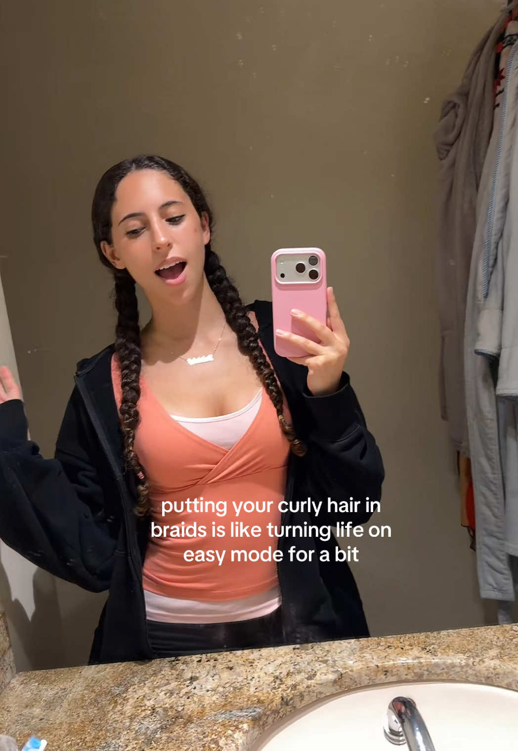 @gabscurls