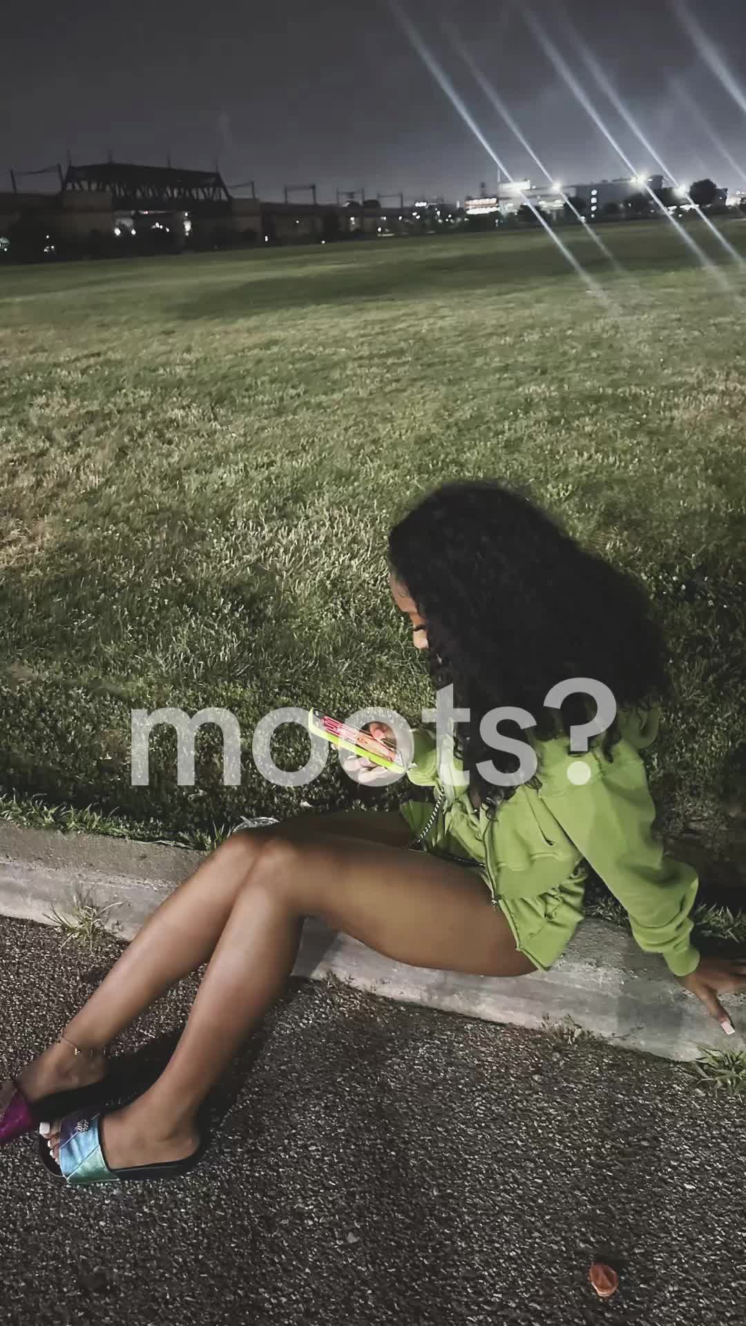 @girlmoots